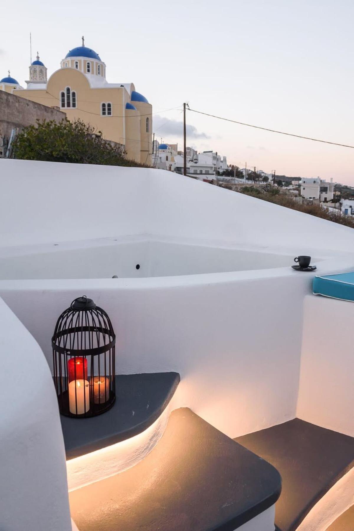 Santorini Traditional Apt With Private Hot Tub Apartment Fira  Luaran gambar