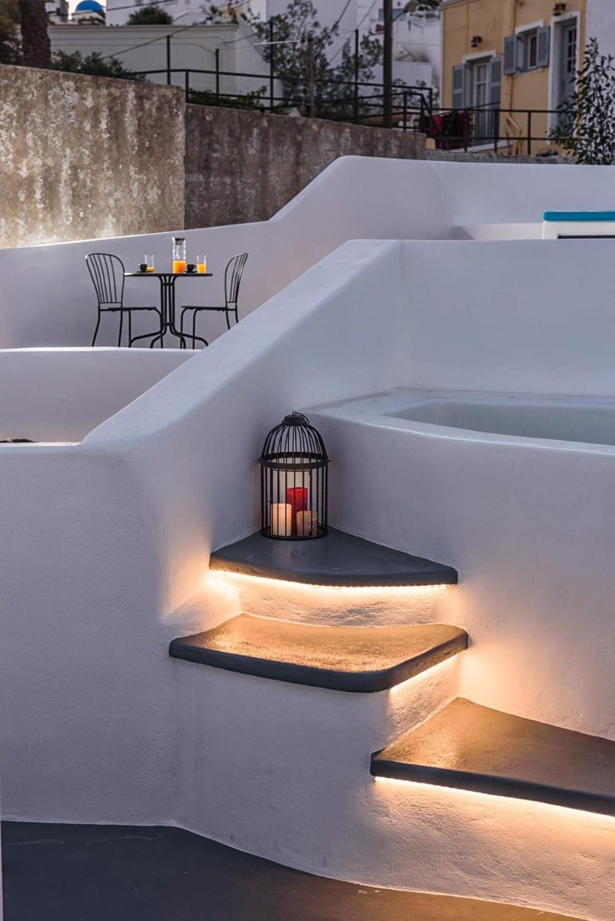 Santorini Traditional Apt With Private Hot Tub Apartment Fira  Luaran gambar